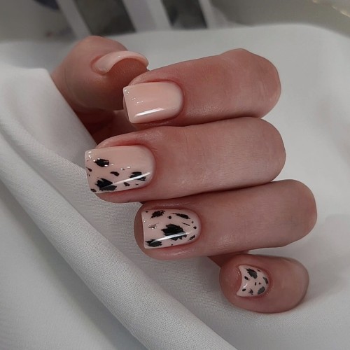 NOTD_Bottle-gel-04_nails_4.jpg